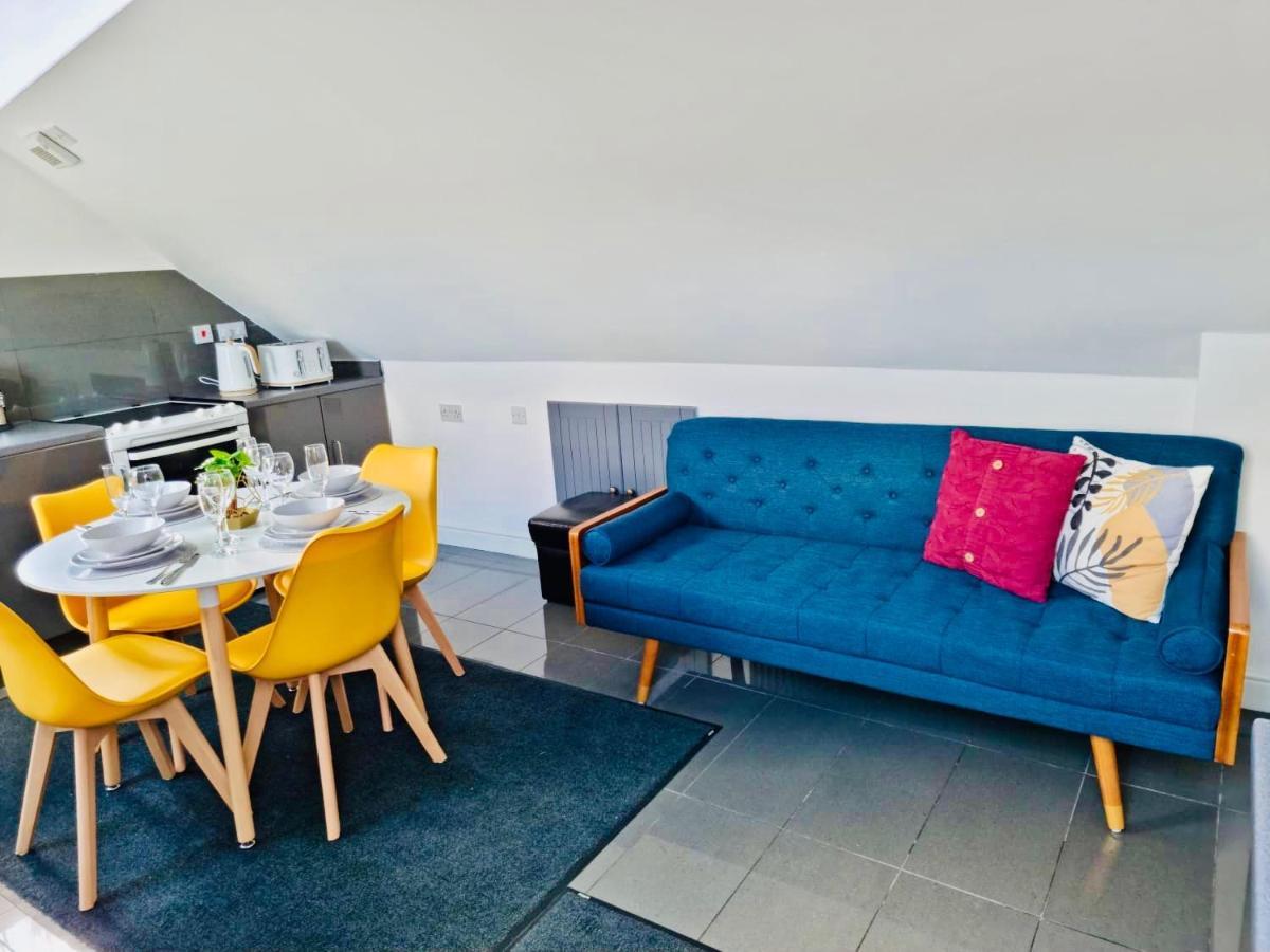 Cosy 3 Bed Apartment Near Birmingham Airport & Nec Perfect For Groups & Contractors! Buitenkant foto