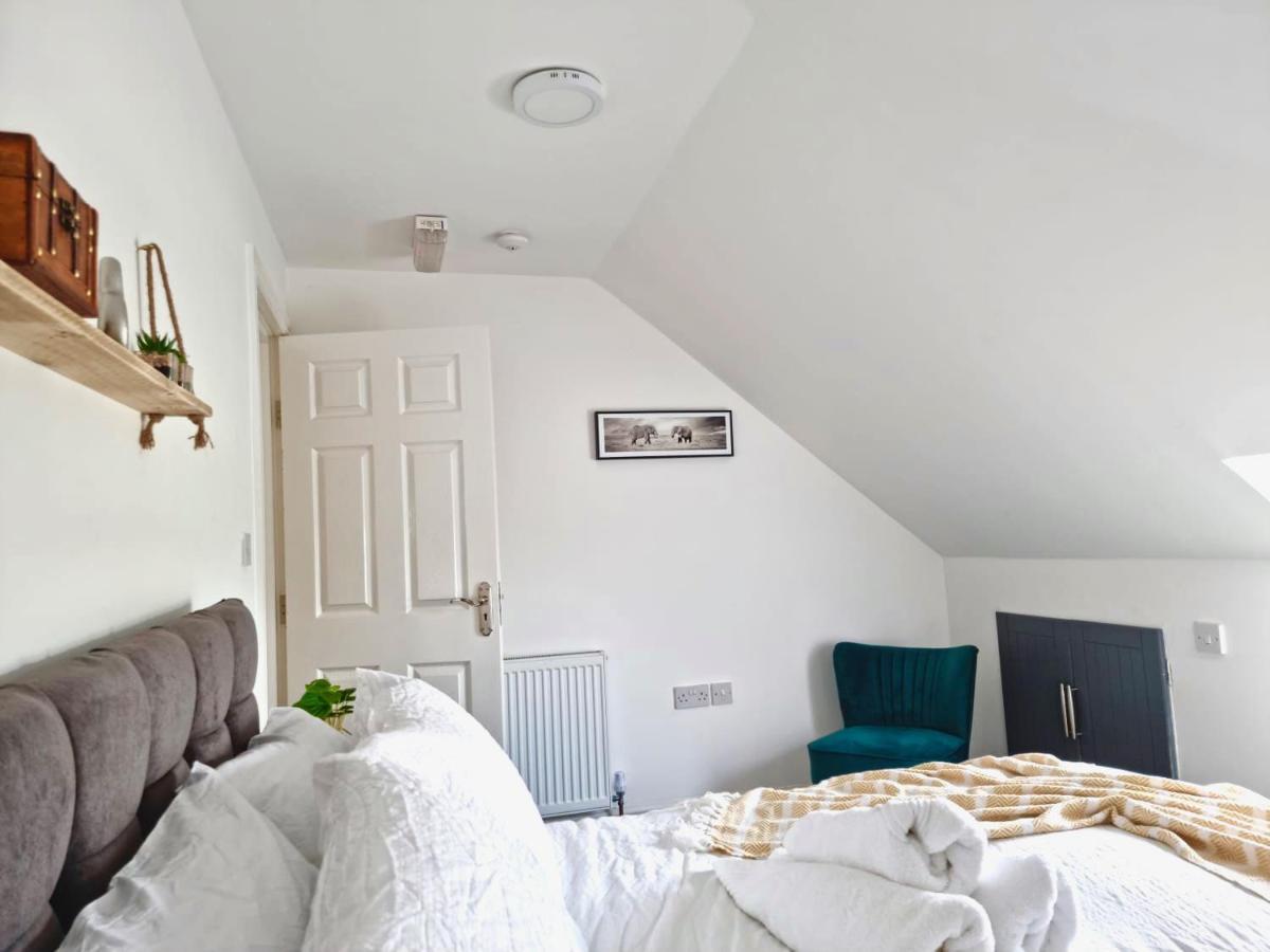 Cosy 3 Bed Apartment Near Birmingham Airport & Nec Perfect For Groups & Contractors! Buitenkant foto