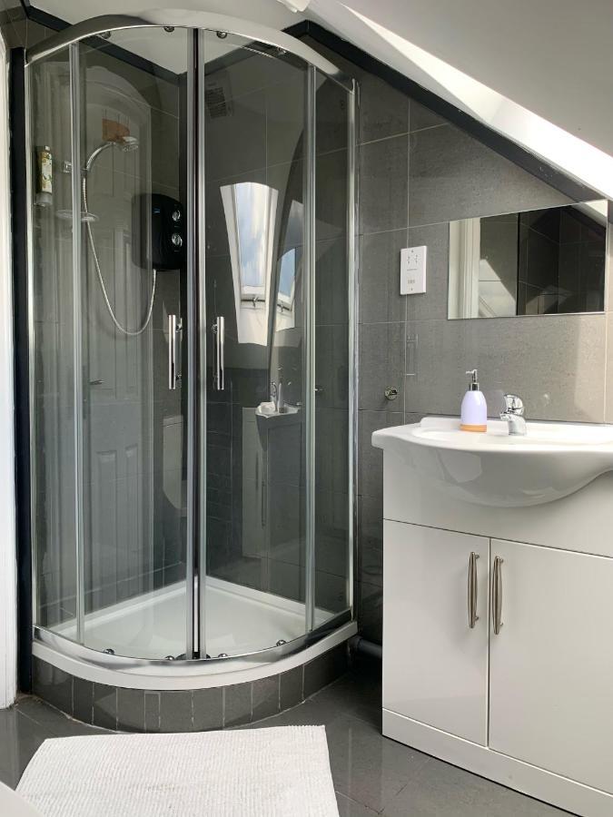Cosy 3 Bed Apartment Near Birmingham Airport & Nec Perfect For Groups & Contractors! Buitenkant foto