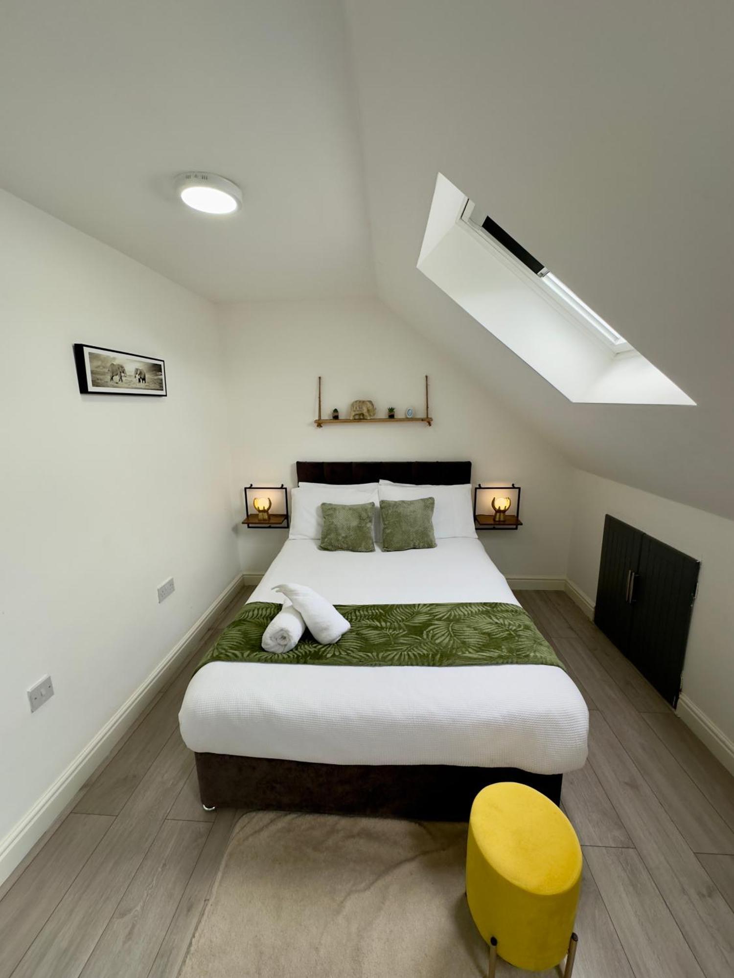 Cosy 3 Bed Apartment Near Birmingham Airport & Nec Perfect For Groups & Contractors! Buitenkant foto