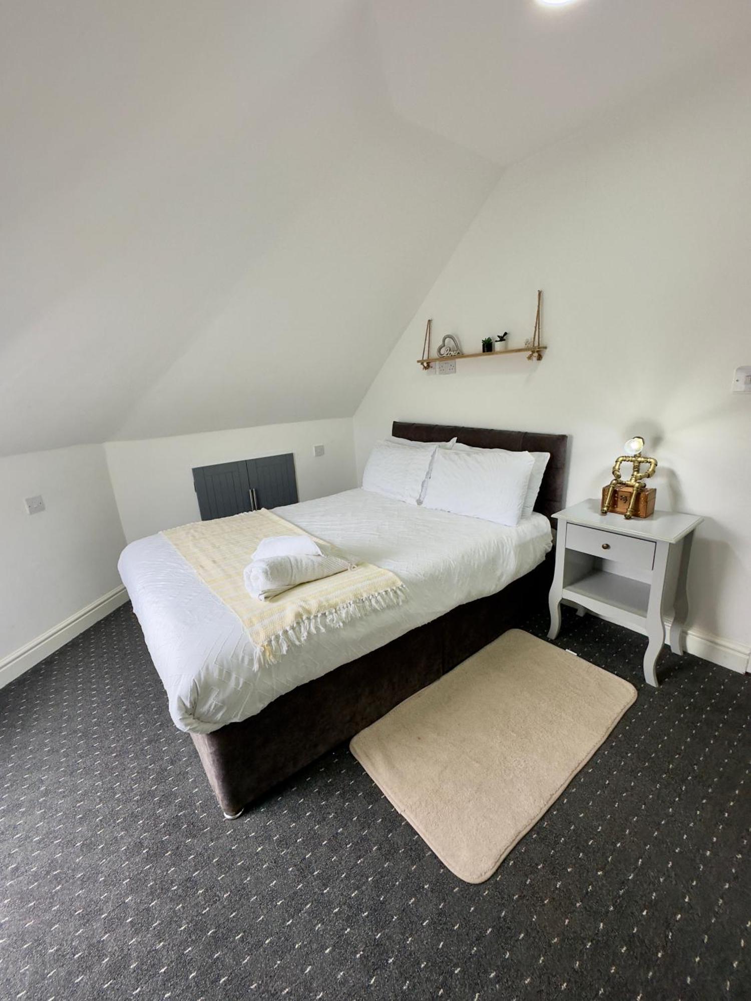 Cosy 3 Bed Apartment Near Birmingham Airport & Nec Perfect For Groups & Contractors! Buitenkant foto